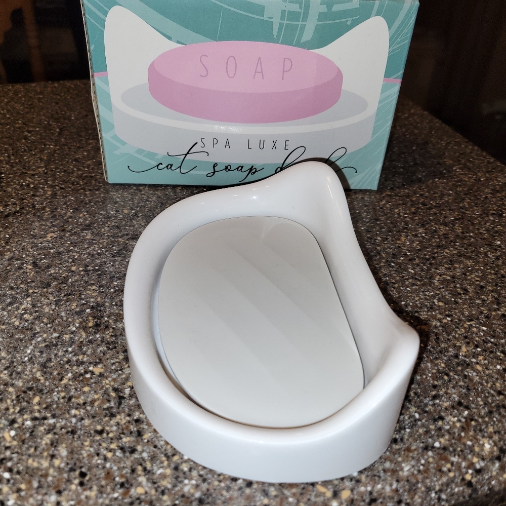 Spa Luxe Cat Soap Dish White Plastic Cat Ear Design Counter Top/ Wall Mount NEW